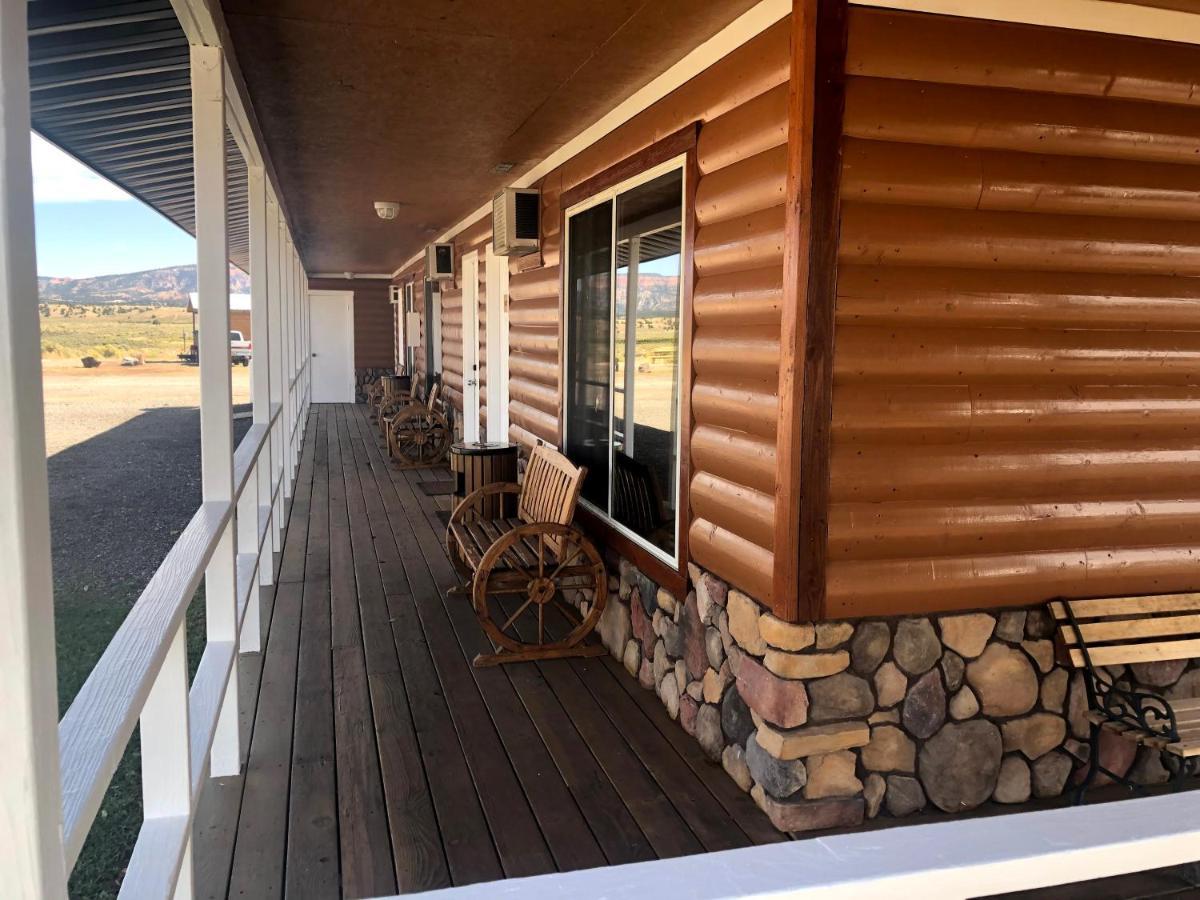 The Riverside Ranch Motel And Rv Park Southern Utah Hatch Exterior photo