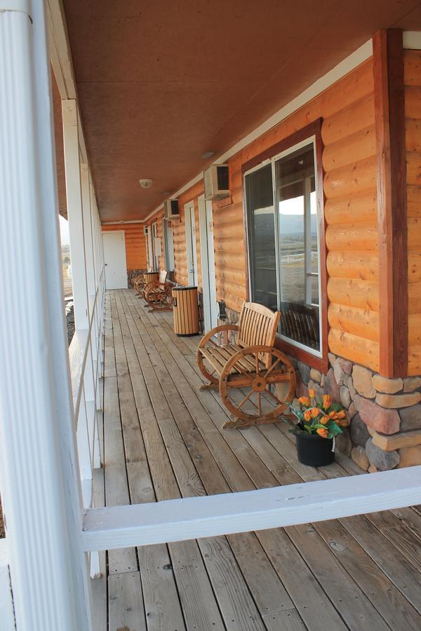 The Riverside Ranch Motel And Rv Park Southern Utah Hatch Exterior photo