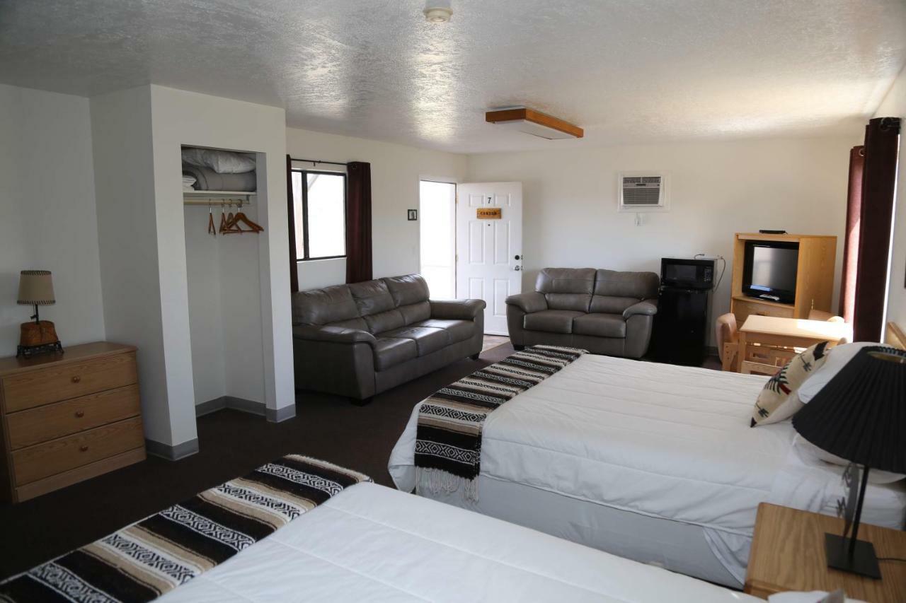 The Riverside Ranch Motel And Rv Park Southern Utah Hatch Exterior photo