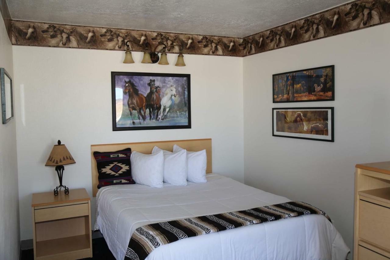 The Riverside Ranch Motel And Rv Park Southern Utah Hatch Exterior photo